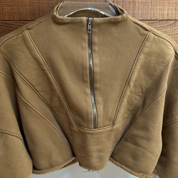 JOAH BROWN HALF ZIP CROP PULLOVER - Picture 3 of 6